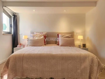 Moradia T4 para Venda em Albufeira e Olhos de Água