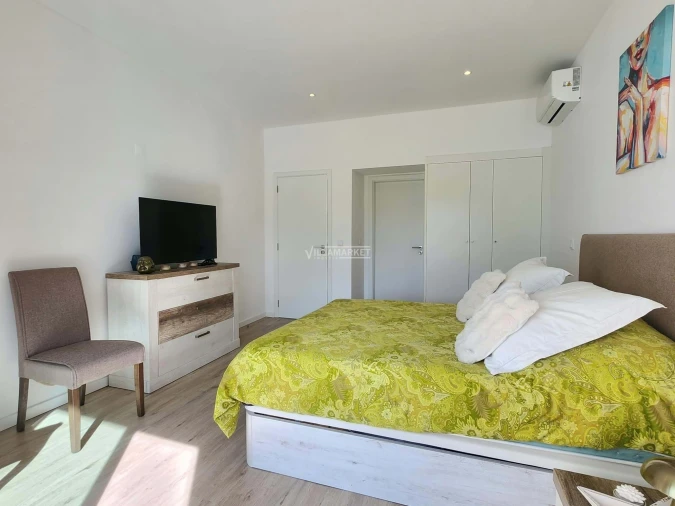 Moradia T4 para Venda em Albufeira e Olhos de Água Foto 20