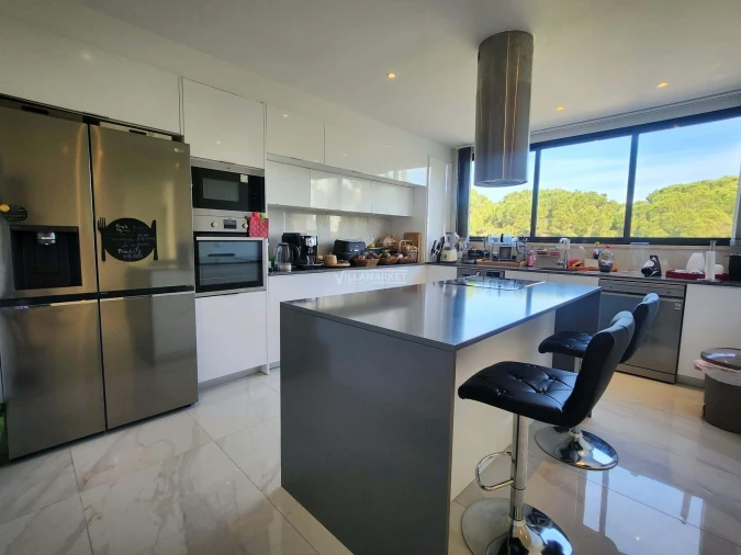 Moradia T4 para Venda em Albufeira e Olhos de Água Foto 13