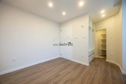 Apartamento T2 para Venda em Fânzeres e São Pedro da Cova