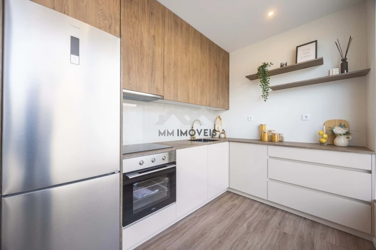 Apartamento T2 para Venda em Fânzeres e São Pedro da Cova Foto 14