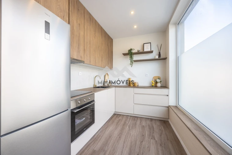 Apartamento T2 para Venda em Fânzeres e São Pedro da Cova Foto 5