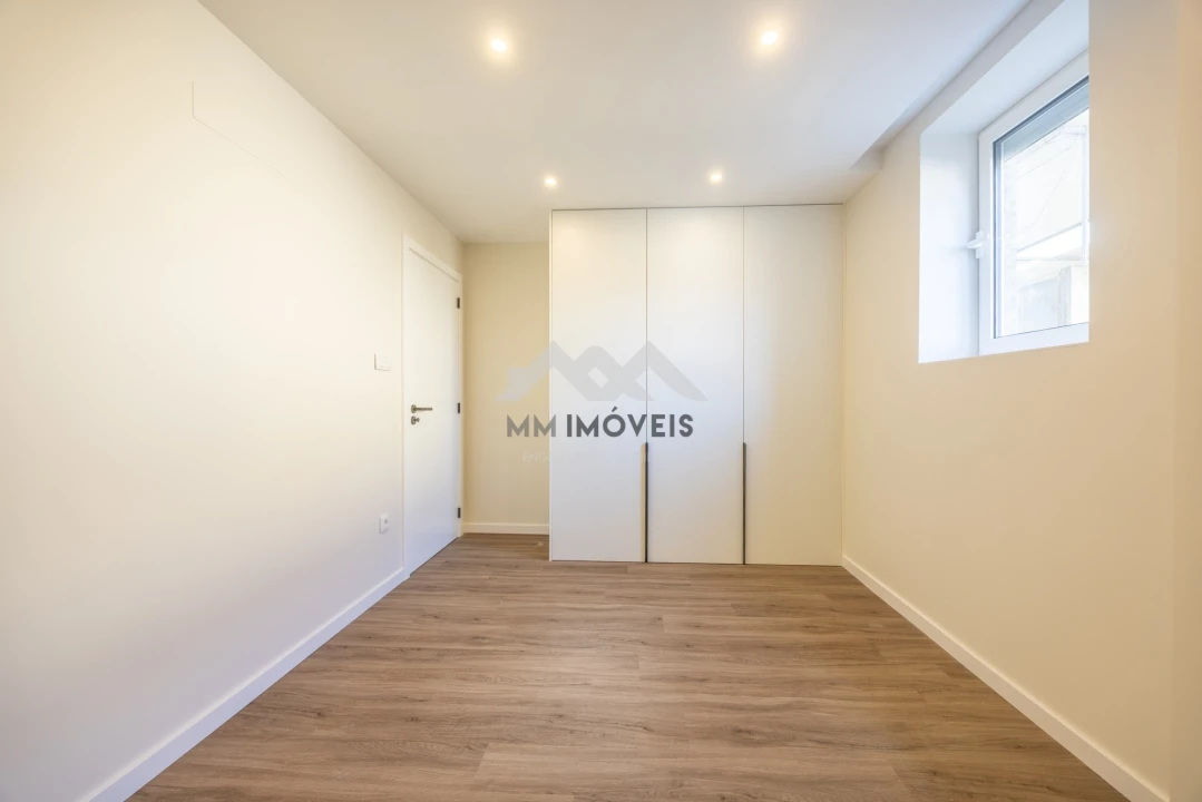 Apartamento T2 para Venda em Fânzeres e São Pedro da Cova Foto 7