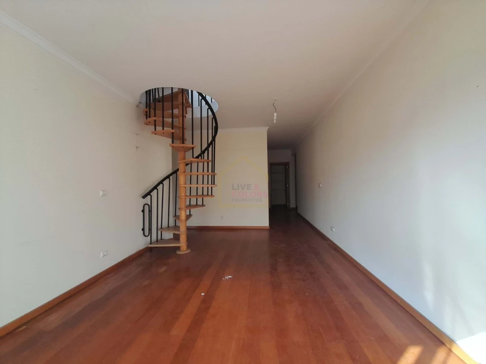 Apartamento T1 para Venda em Funchal (São Pedro) Foto 6