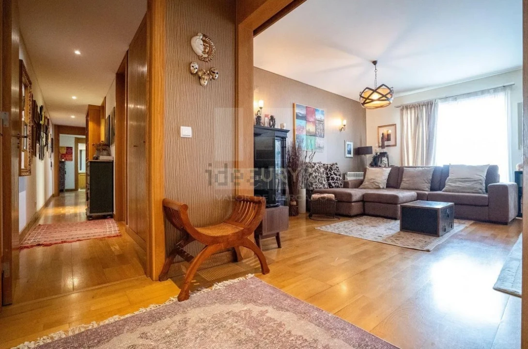 Apartamento T4 para Venda em Parque das Nações Foto 4