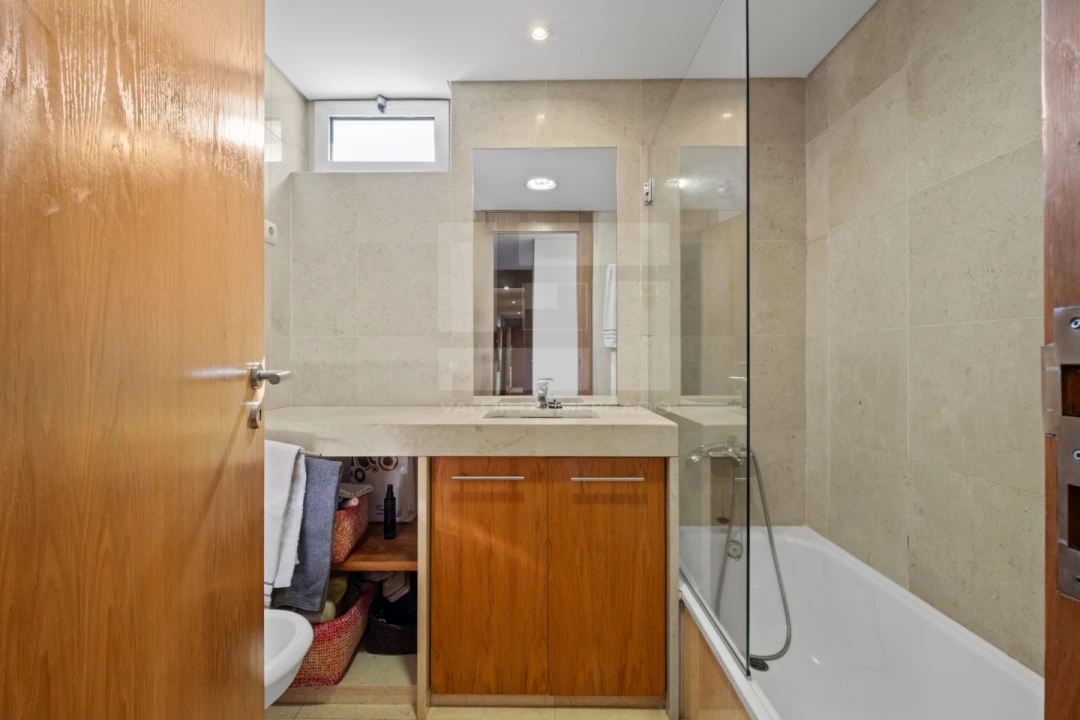 Apartamento T4 para Venda em Parque das Nações Foto 13