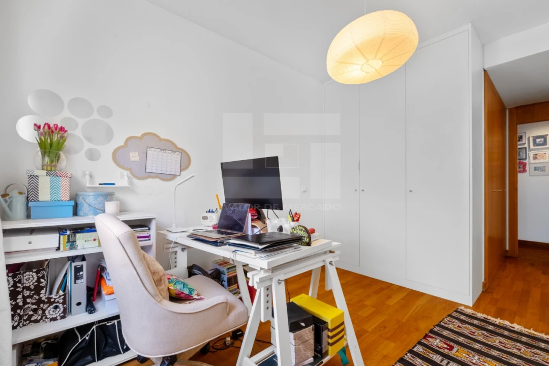 Apartamento T4 para Venda em Parque das Nações Foto 16