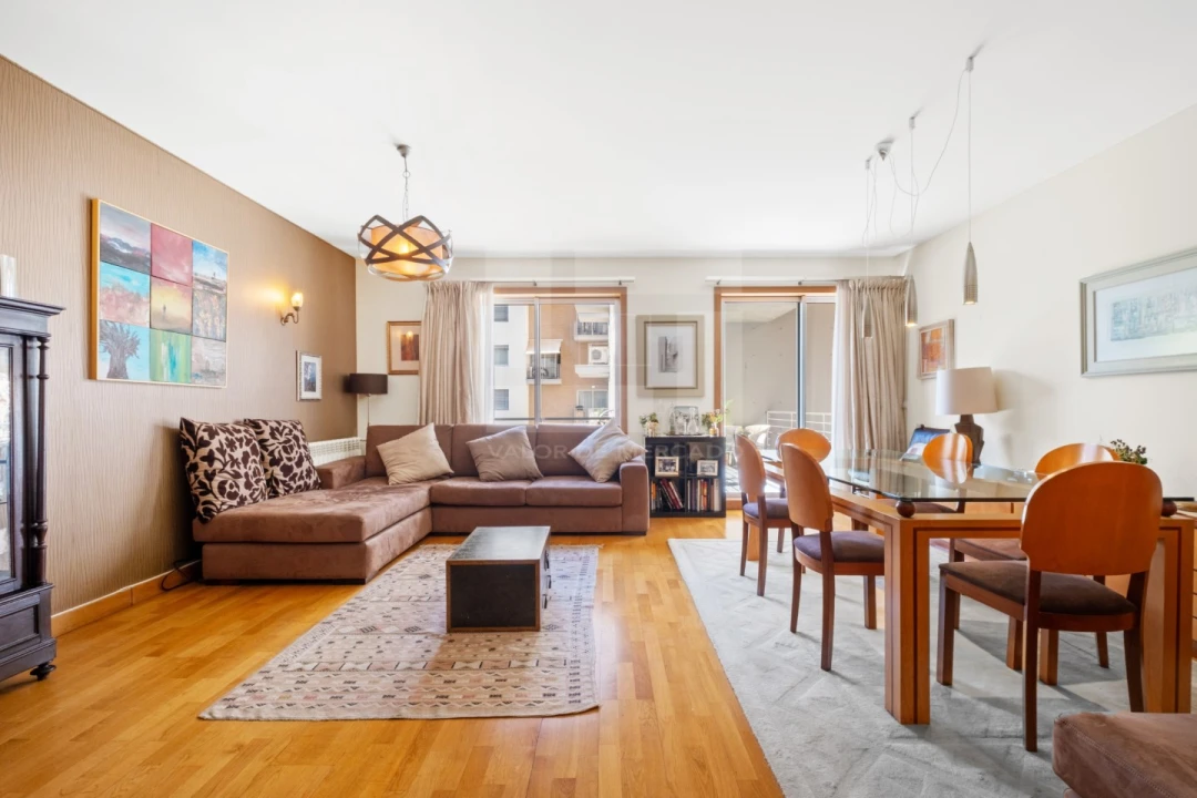 Apartamento T4 para Venda em Parque das Nações Foto 1