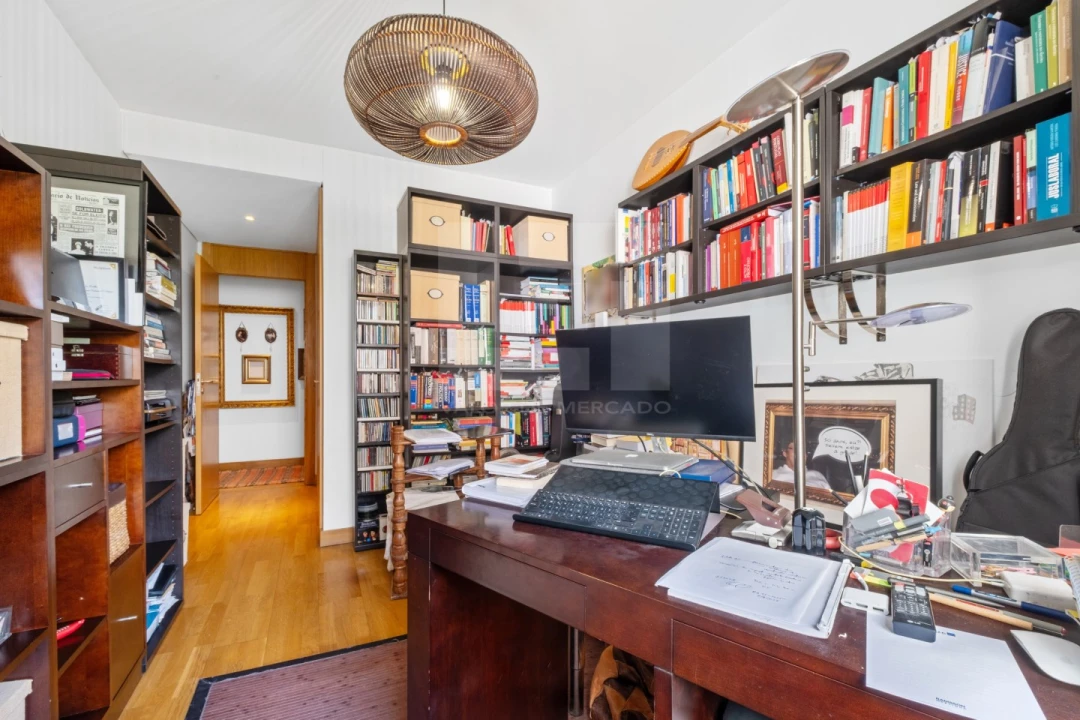 Apartamento T4 para Venda em Parque das Nações Foto 26