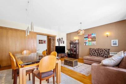 Apartamento T4 para Venda em Parque das Nações