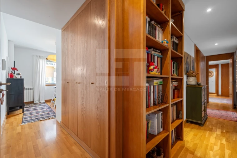 Apartamento T4 para Venda em Parque das Nações Foto 18