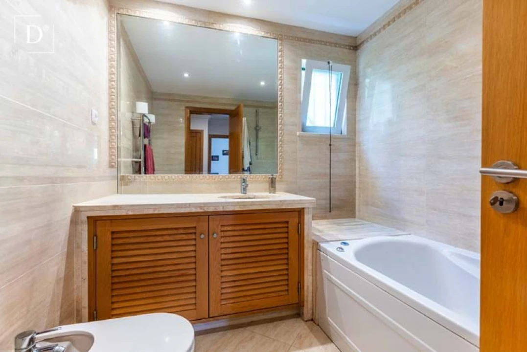 Moradia T4 para Venda em Albufeira e Olhos de Água Foto 22