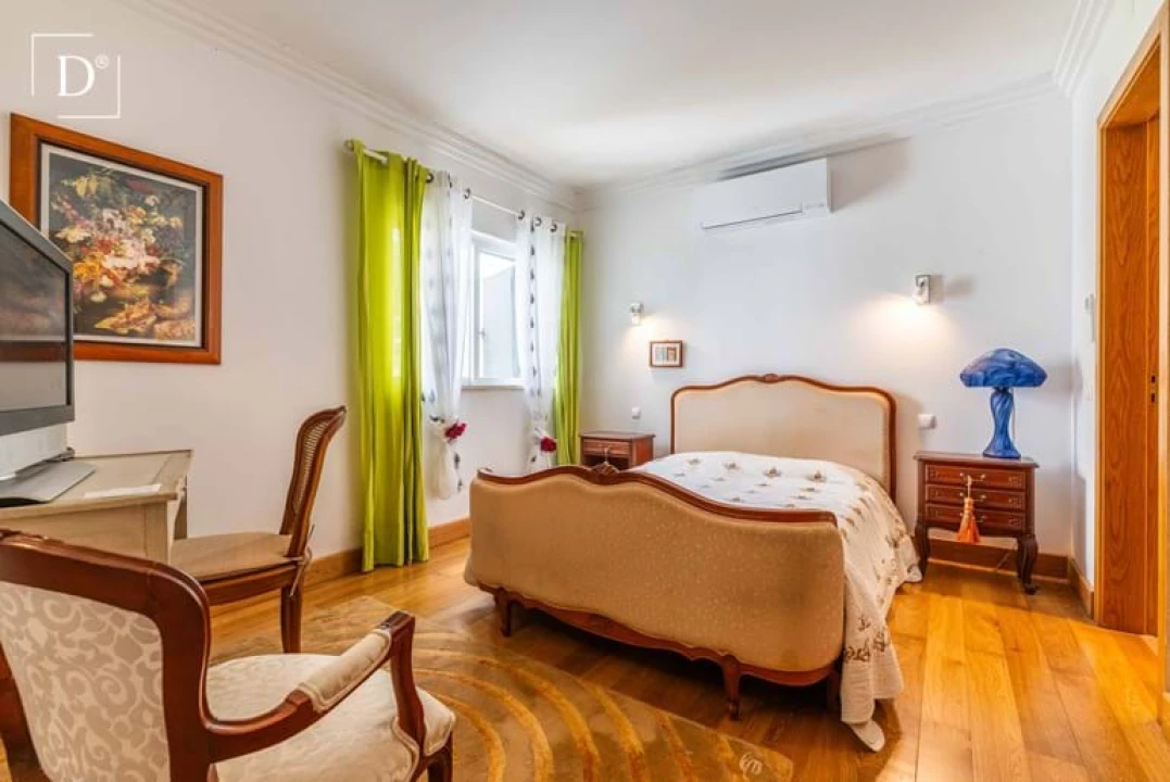 Moradia T4 para Venda em Albufeira e Olhos de Água Foto 14