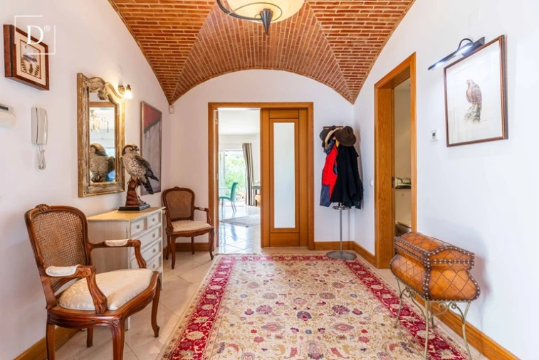 Moradia T4 para Venda em Albufeira e Olhos de Água Foto 3