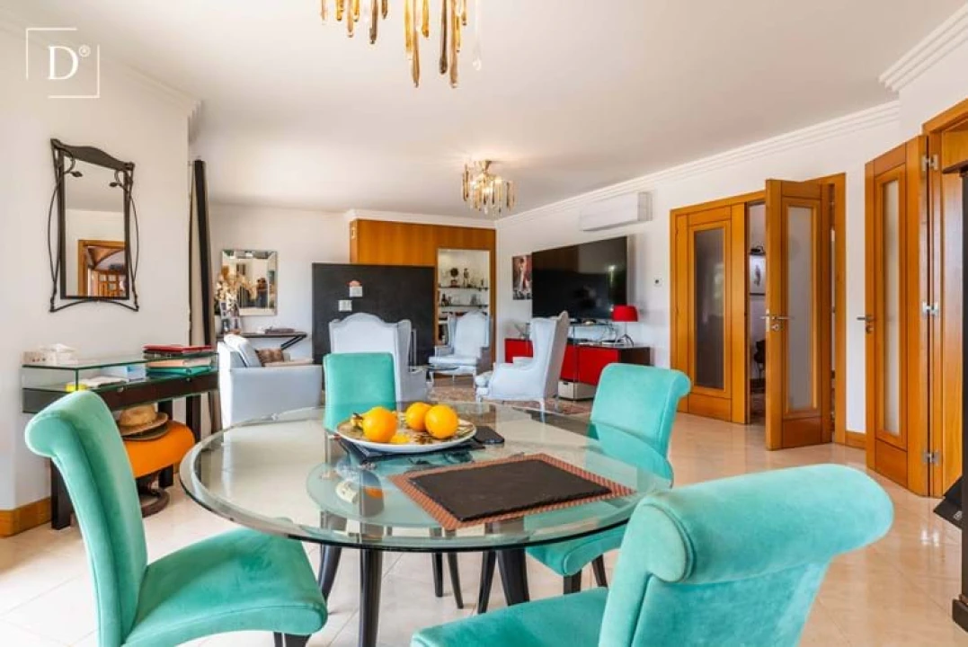 Moradia T4 para Venda em Albufeira e Olhos de Água Foto 9