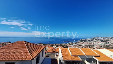 Apartamento T2 para Venda em Funchal (Santa Maria Maior)