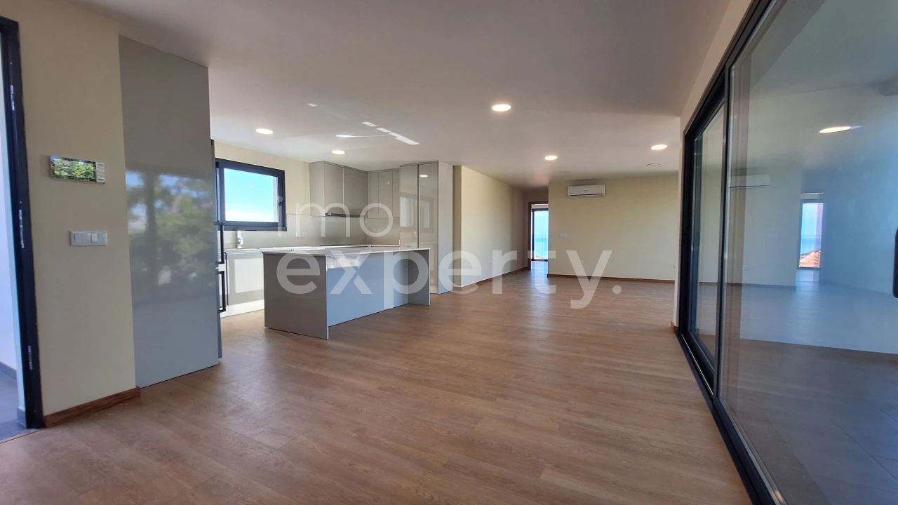 Apartamento T2 para Venda em Funchal (Santa Maria Maior) Foto 9
