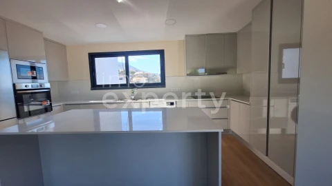 Apartamento T2 para Venda em Funchal (Santa Maria Maior)