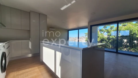 Apartamento T2 para Venda em Funchal (Santa Maria Maior)