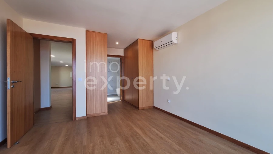 Apartamento T2 para Venda em Funchal (Santa Maria Maior) Foto 22