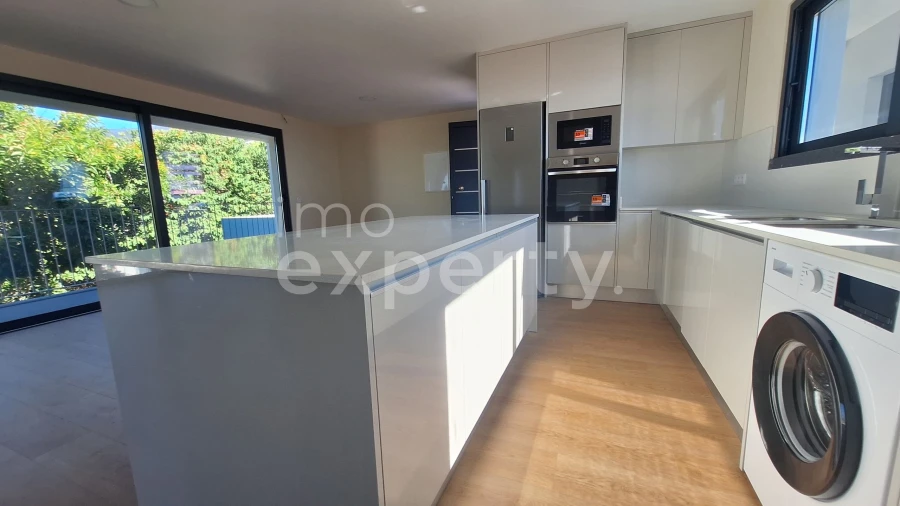 Apartamento T2 para Venda em Funchal (Santa Maria Maior) Foto 6