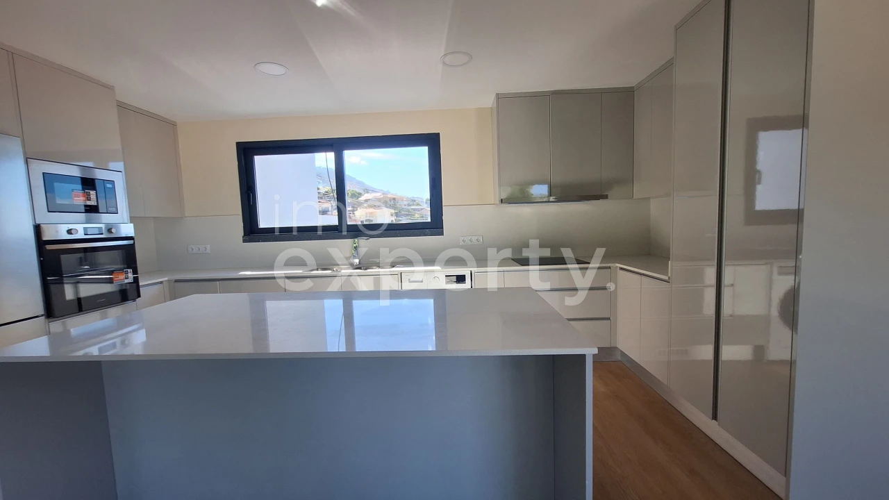 Apartamento T2 para Venda em Funchal (Santa Maria Maior) Foto 5