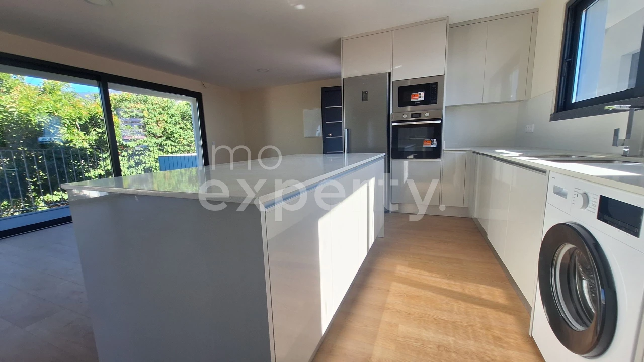 Apartamento T2 para Venda em Funchal (Santa Maria Maior) Foto 6
