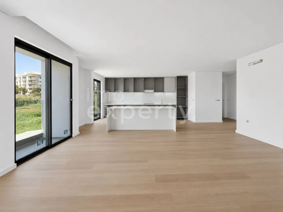 Apartamento T3 para Venda em Caniço Foto 4