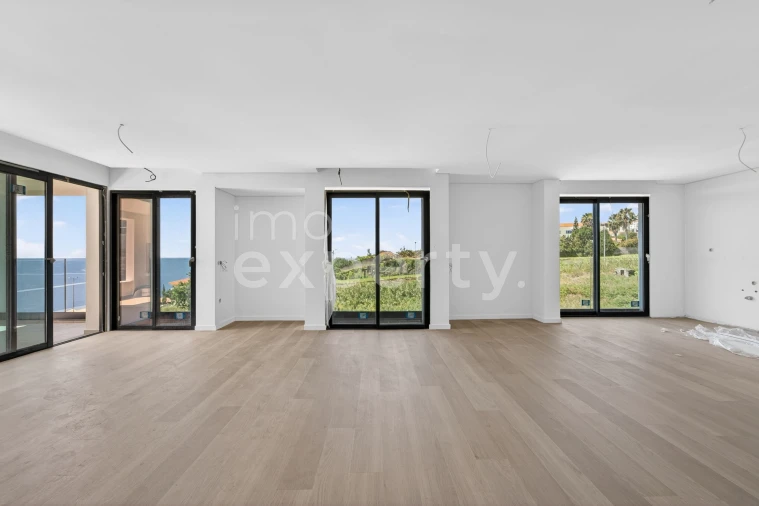 Apartamento T3 para Venda em Caniço Foto 2