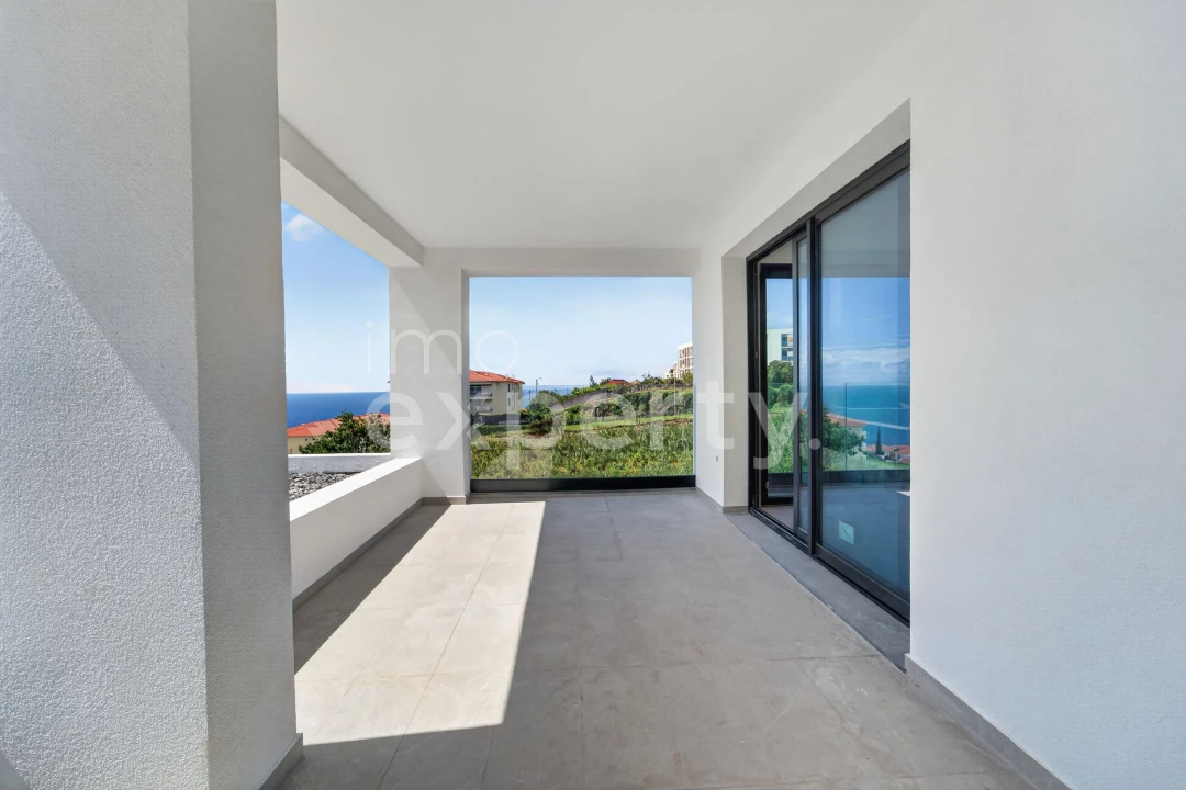 Apartamento T3 para Venda em Caniço Foto 9
