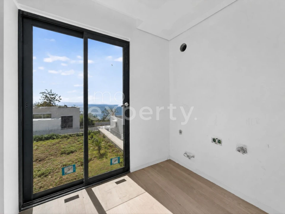 Apartamento T2 para Venda em Caniço Foto 8