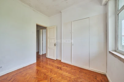 Apartamento T2 para Venda em Alvalade