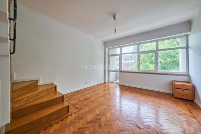 Apartamento T2 para Venda em Alvalade