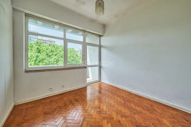 Apartamento T2 para Venda em Alvalade Foto 22