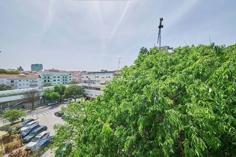 Apartamento T2 para Venda em Alvalade Foto 19