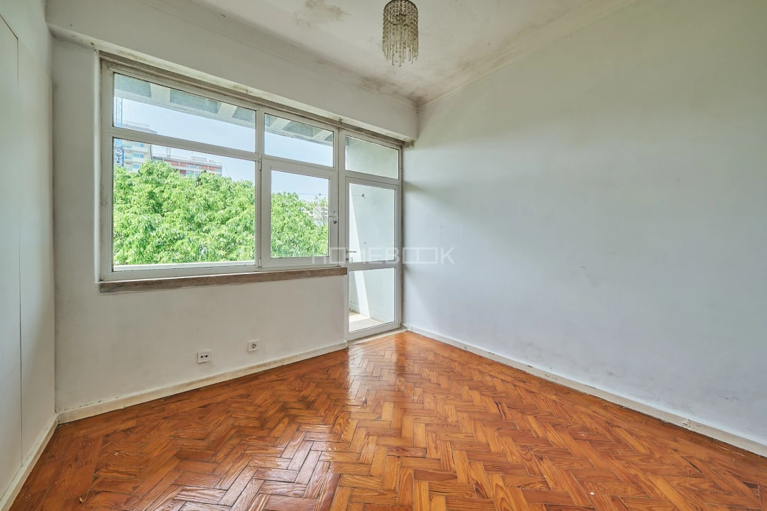 Apartamento T2 para Venda em Alvalade Foto 22
