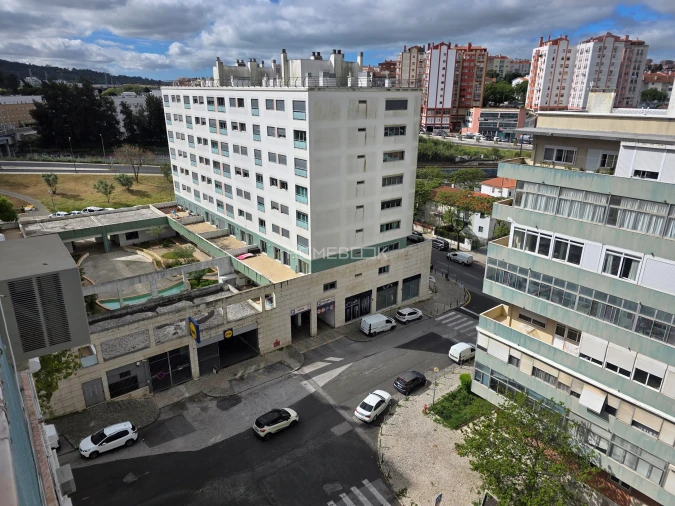 Apartamento T3 para Venda em Benfica Foto 5