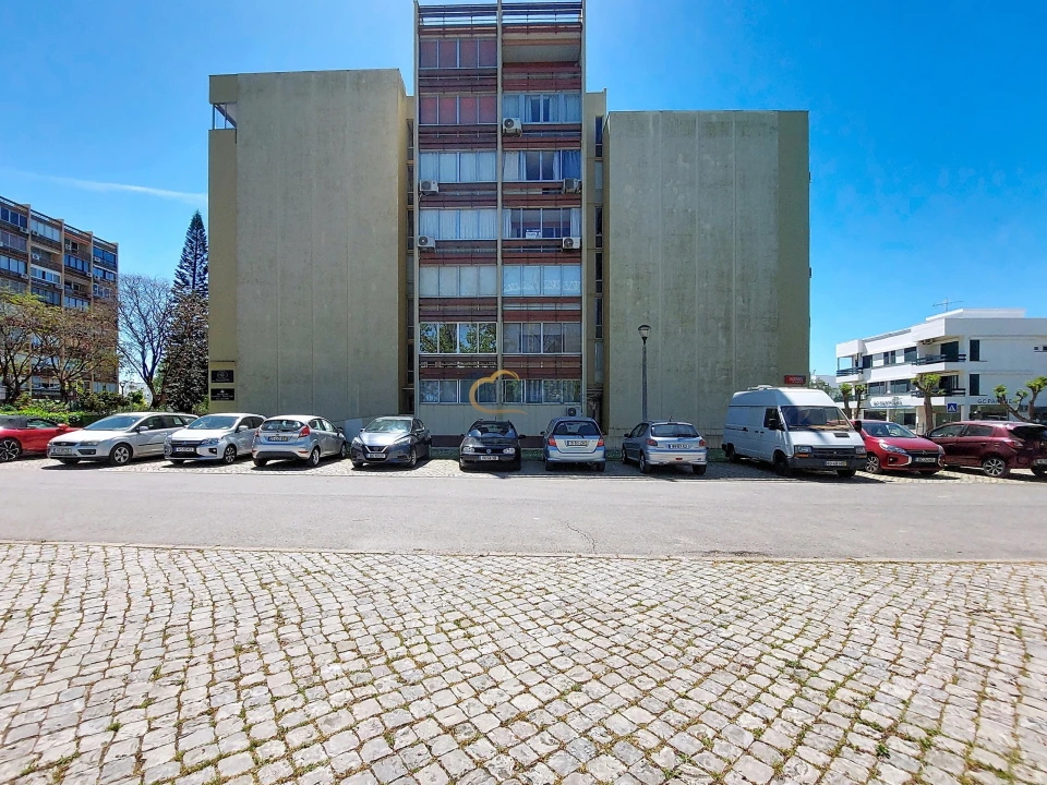 Apartamento T1 para Venda em Quarteira Foto 24