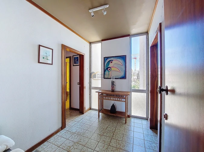 Apartamento T1 para Venda em Quarteira Foto 2