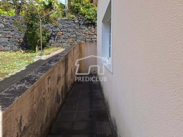 Moradia T3 para Venda em Imaculado Coração de Maria