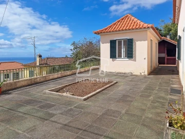 Moradia T3 para Venda em Imaculado Coração de Maria