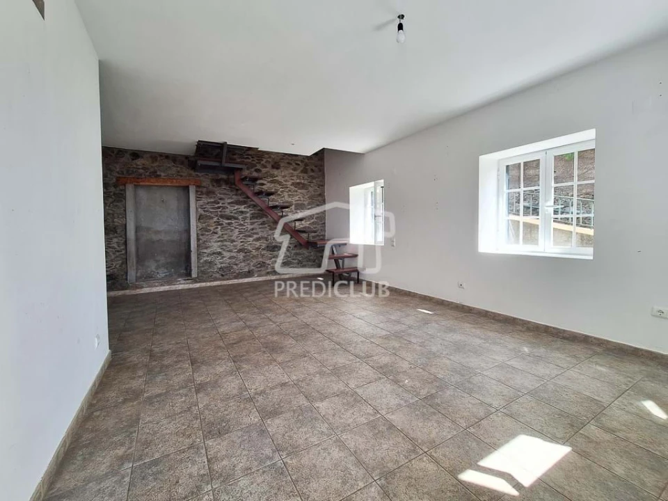 Moradia T3 para Venda em Imaculado Coração de Maria Foto 2