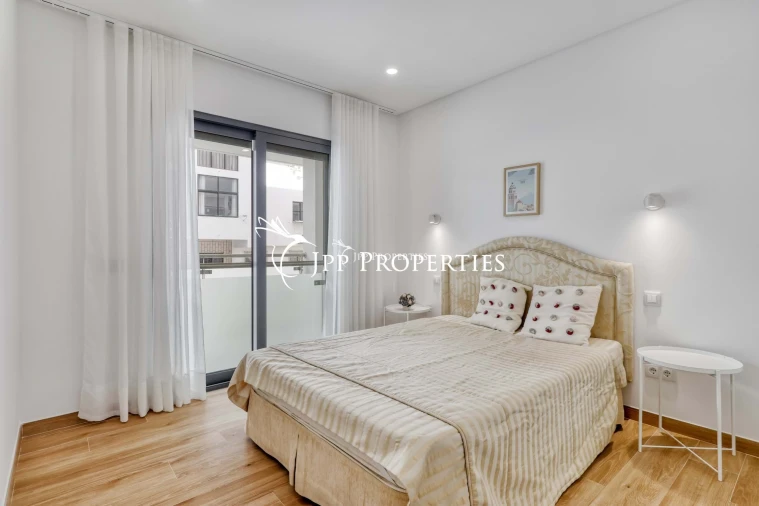 Apartamento T2 para Venda em Quarteira Foto 3