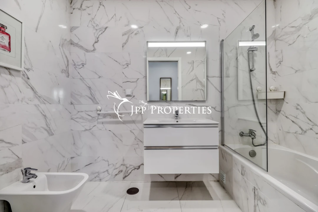 Apartamento T2 para Venda em Quarteira Foto 11