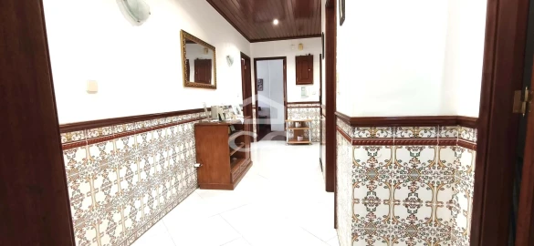 Apartamento T3 para Venda em Ramada e Caneças