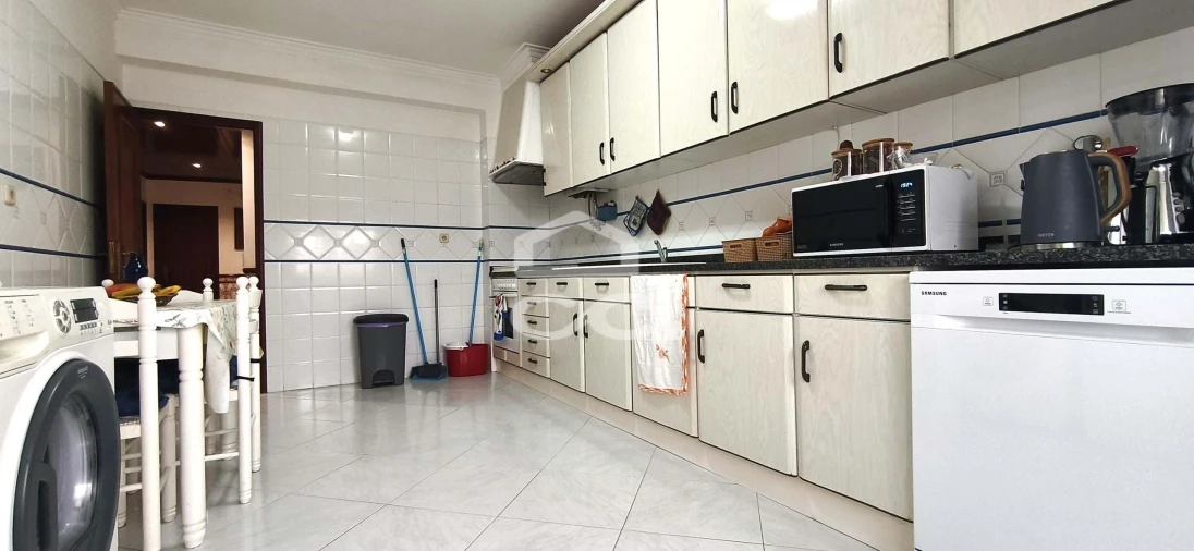 Apartamento T3 para Venda em Ramada e Caneças Foto 11