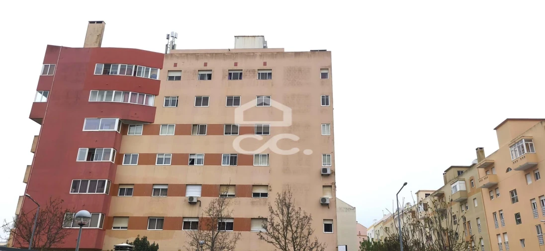 Apartamento T3 para Venda em Ramada e Caneças