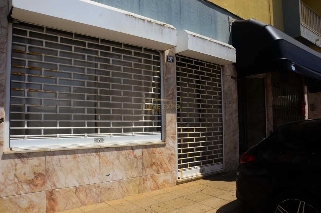 Negócio para Venda em Loures Foto 1