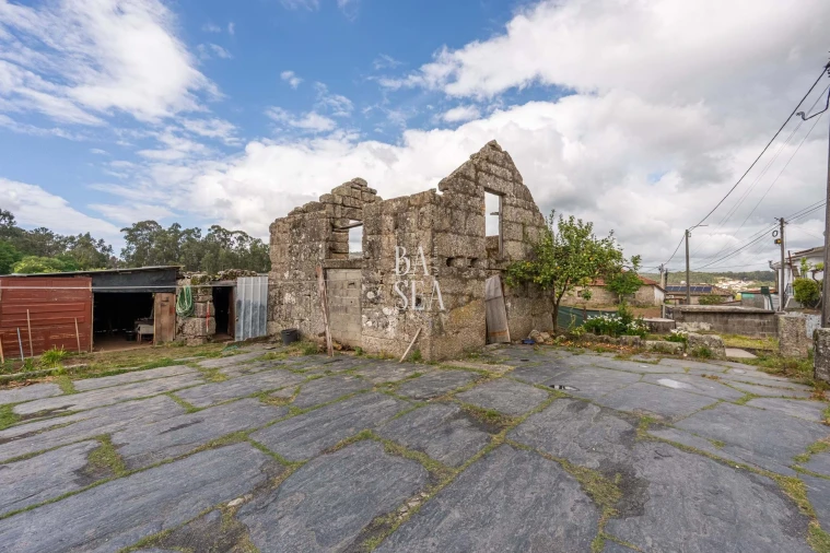 Terreno para Venda em Baltar Foto 13