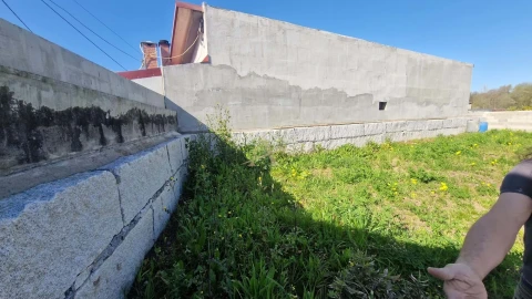 Moradia T4 para Venda em Valadares